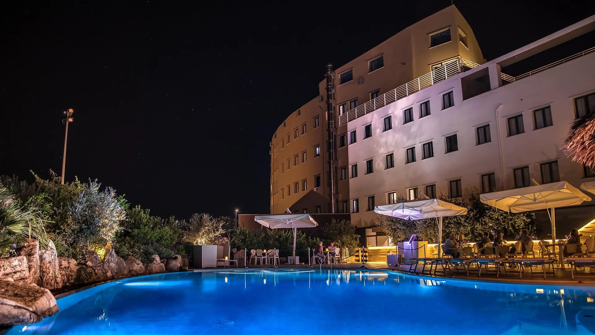 Mercure אולביה מלון