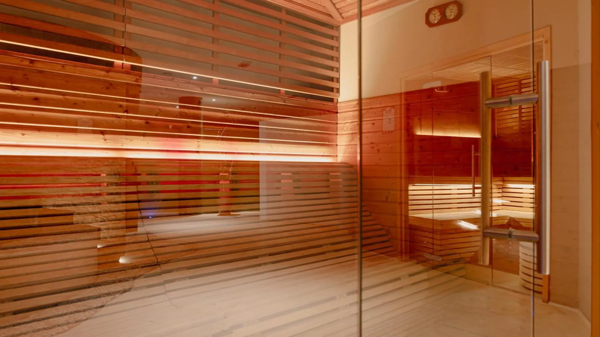 Mercure Olbia 4*,
